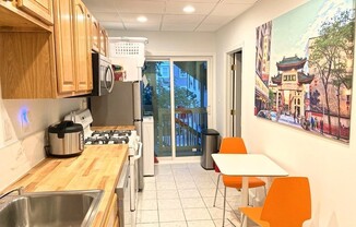 130 West 8th St
