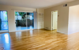 283 S El Molino Ave