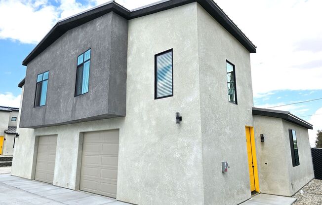 5995 Bagley Ave