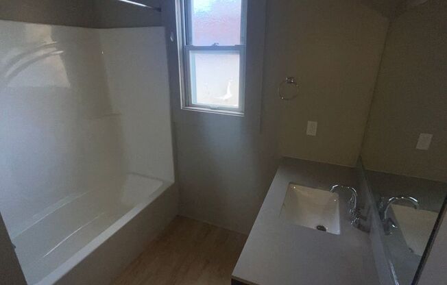 3 beds, 1 bath, $9,785, Unit Apt 3