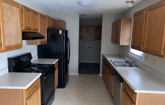 3 beds, 2 baths, $1,550