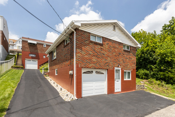 851 FLORENCE AVE