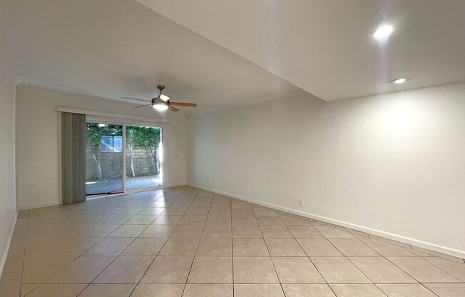 2 beds, 2 baths, $1,995, Unit Unit 11