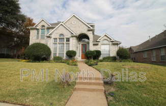 3835 WALDEN WAY