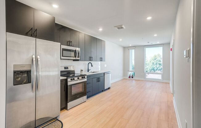 1 bed, 1 bath, 675 sqft, $1,725, Unit 113