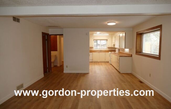 2 beds, 1 bath, $1,795