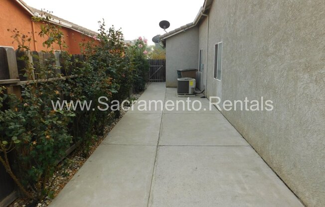 3 beds, 2 baths, $2,395