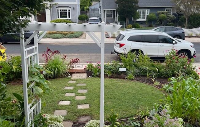 Westchester Home Perfect for Plant/Garden Lovers