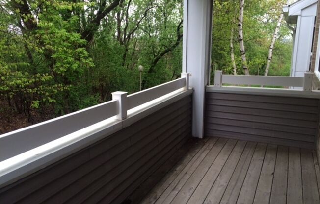 1 bed, 1 bath, 810 sqft, $1,505, Unit 70