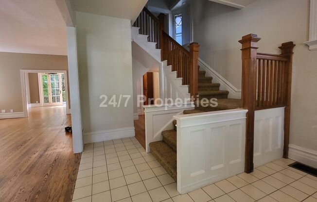 Beautiful Vintage 3 BD | 2.5 BA Home - Nob Hill / Kings Heights