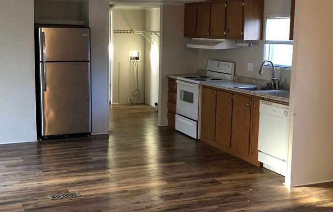 3 Bed/2 Bath Available!