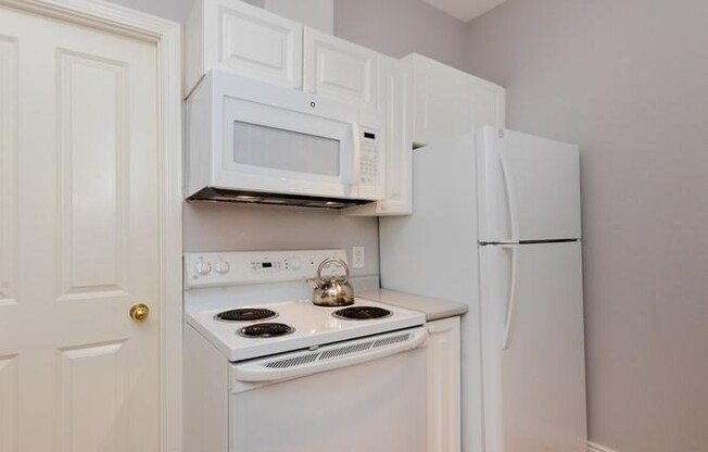 2 beds, 2 baths, 1,013 sqft, $4,500, Unit 105