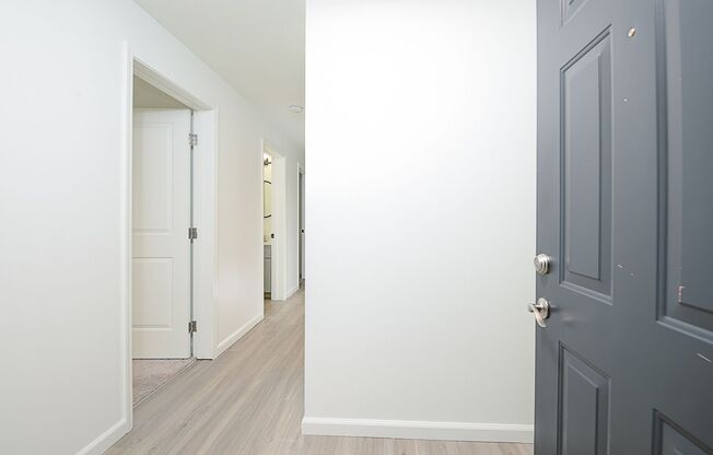 2 beds, 2 baths, 815 sqft, $2,350, Unit 2-101