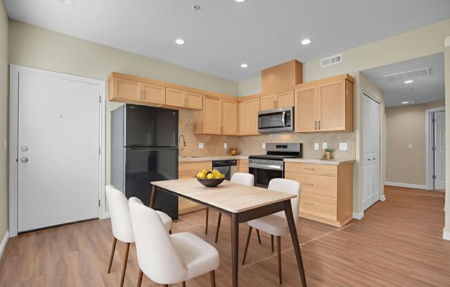 #144 TABOR POINTE APARTMENTS