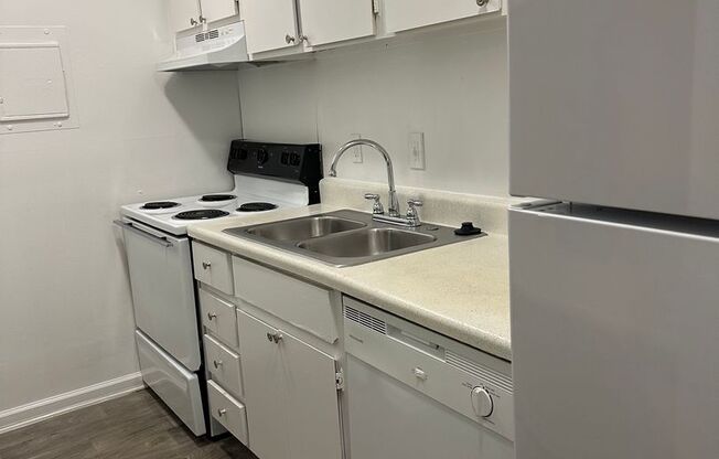 1 bed, 1 bath, 672 sqft, $1,275, Unit 2298-11