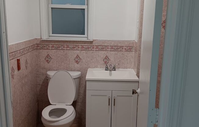 Beautiful two bedroom apartment in Newark