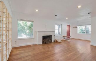 $1000 move-in special! Charming 4-bdrm/2.5-bath Craftsman in Piedmont. Fireplace, AC, fenced backyard, great location