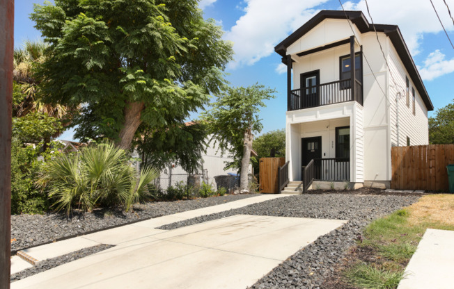 335 PORTER ST