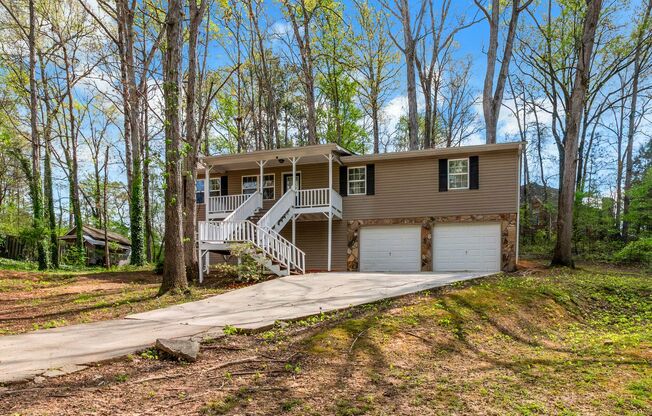 Charming 3 Bedroom / 2 Bath with Finished Basement!