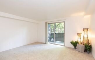 1 bed, 1 bath, 600 sqft, $1,740, Unit 106
