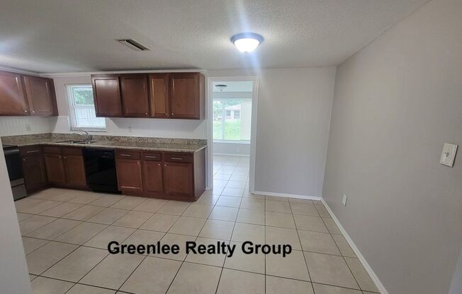 Updated 3 Bed/2 Bath/ 1 car Garage Home in Port Richey!
