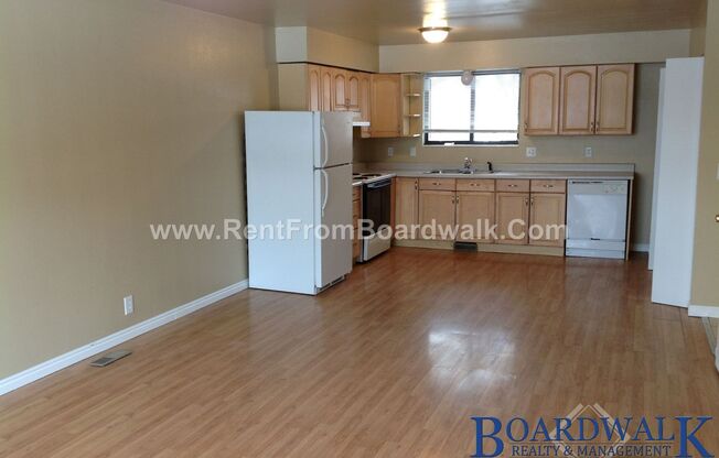 3 beds, 1 bath, 1,271 sqft, $1,500, Unit 233 E Julie Anna