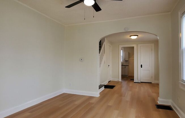Updated 2 bedroom Townhouse - Garfield Park-South Neighborhood