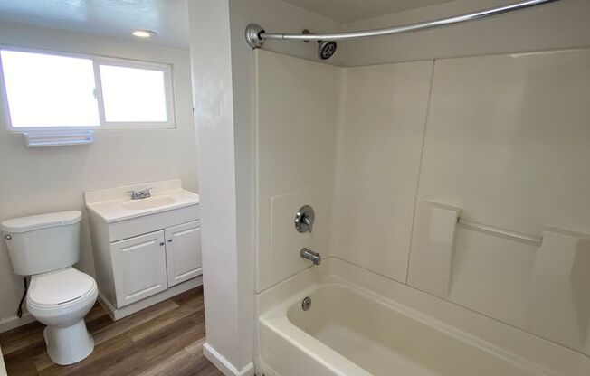 Studio, 1 bath, $2,295