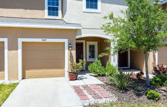 Beautiful Riverview Townhome