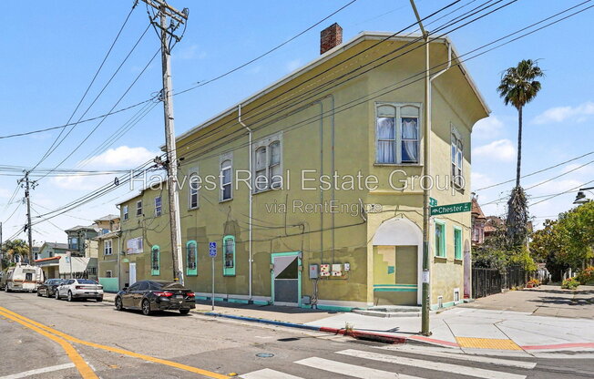 812 CHESTER ST