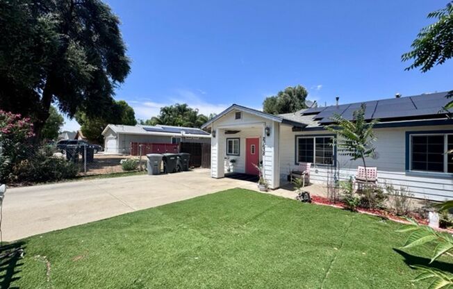 Charming 3 Bed + Den Home with Solar in Wildomar!