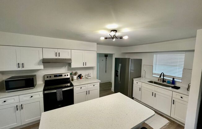 3 Bedroom 2 Bath House in the Heart of West Tampa!!