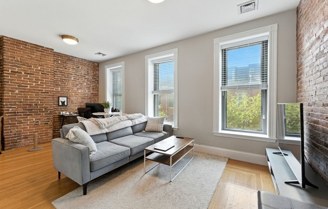 19 Medford St.