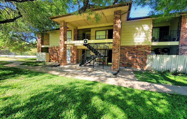 2 BR / 2 BA Home for Rent