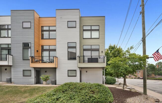 Beautiful Furnished 1 bedroom unit in Fairview Park!