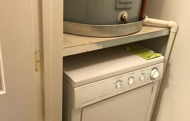 2 beds, 2 baths, 840 sqft, $1,875, Unit 4-0306