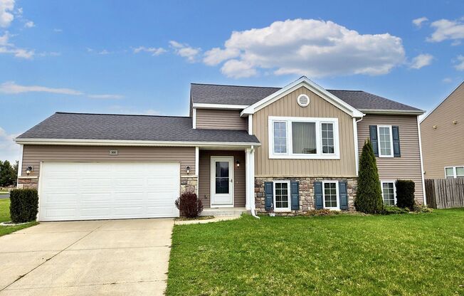908 CHRISTIAN AVE