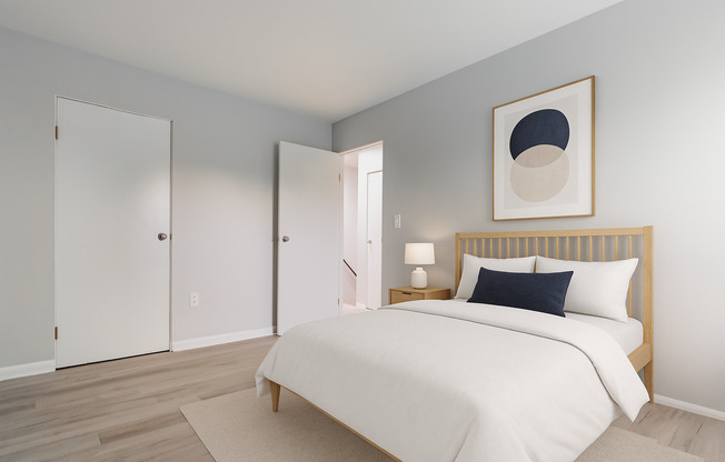 3 beds, 1 bath, 886 sqft, $1,300