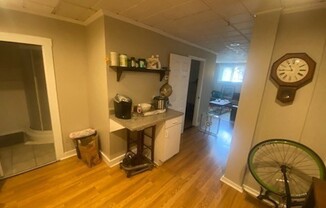 1 bed, 1 bath, 750 sqft, $1,800, Unit 1