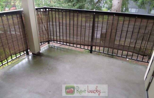 Great 2-Bedroom Condo in Lovely Community of Village at Redondo!