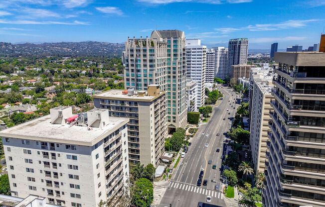 2 beds, 2 baths, 974 sqft, $4,000, Unit 1102