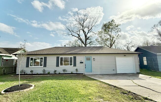 Spacious 3/2/1 w/ Study in Red Bluff Terrace (Pasadena)