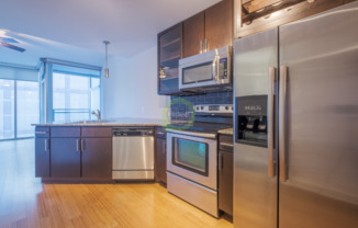 159 W KINZIE ST