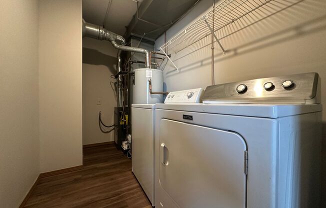 2 beds, 1 bath, 1,150 sqft, $960, Unit 3-08