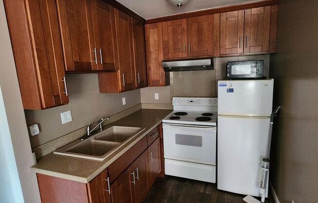 Studio, 1 bath, $1,295, Unit Unit #8