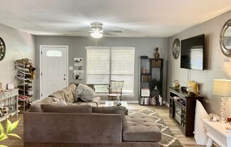 3 beds, 2 baths, $1,600