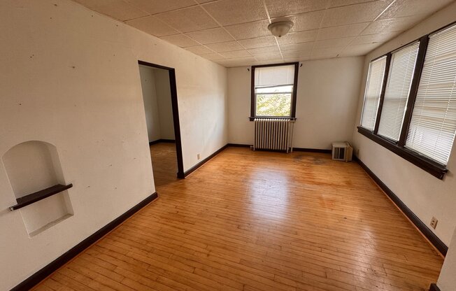 916 MILWAUKEE AVE