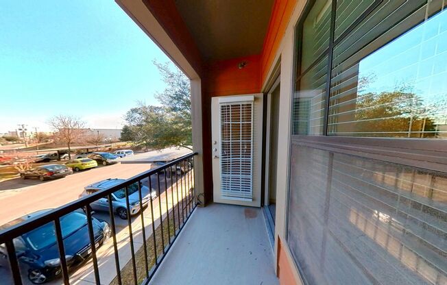 1 bed, 1 bath, 740 sqft, $1,039