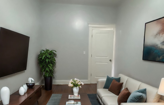 620 - OM-620 8th Street LLC
