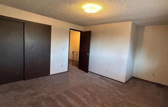 2 beds, 1.5 baths, 925 sqft, $1,150, Unit 105